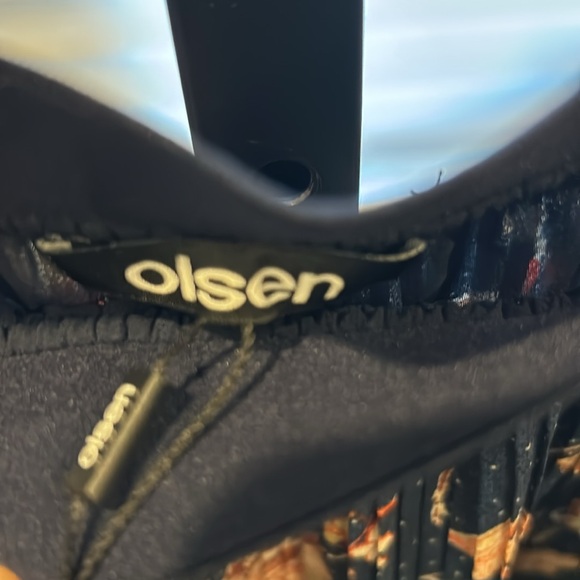 Olsen NWT Navy Blue, Rust and Cream Skirt - Picture 3 of 9